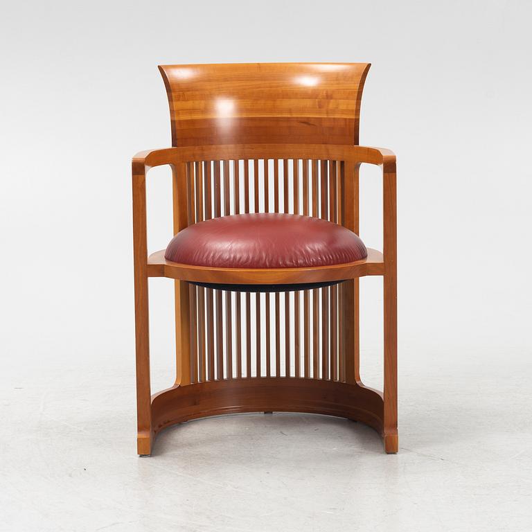 Frank Lloyd Wright, karmstol, modellnummer 606 "Barrel", Cassina, formgiven 1937.