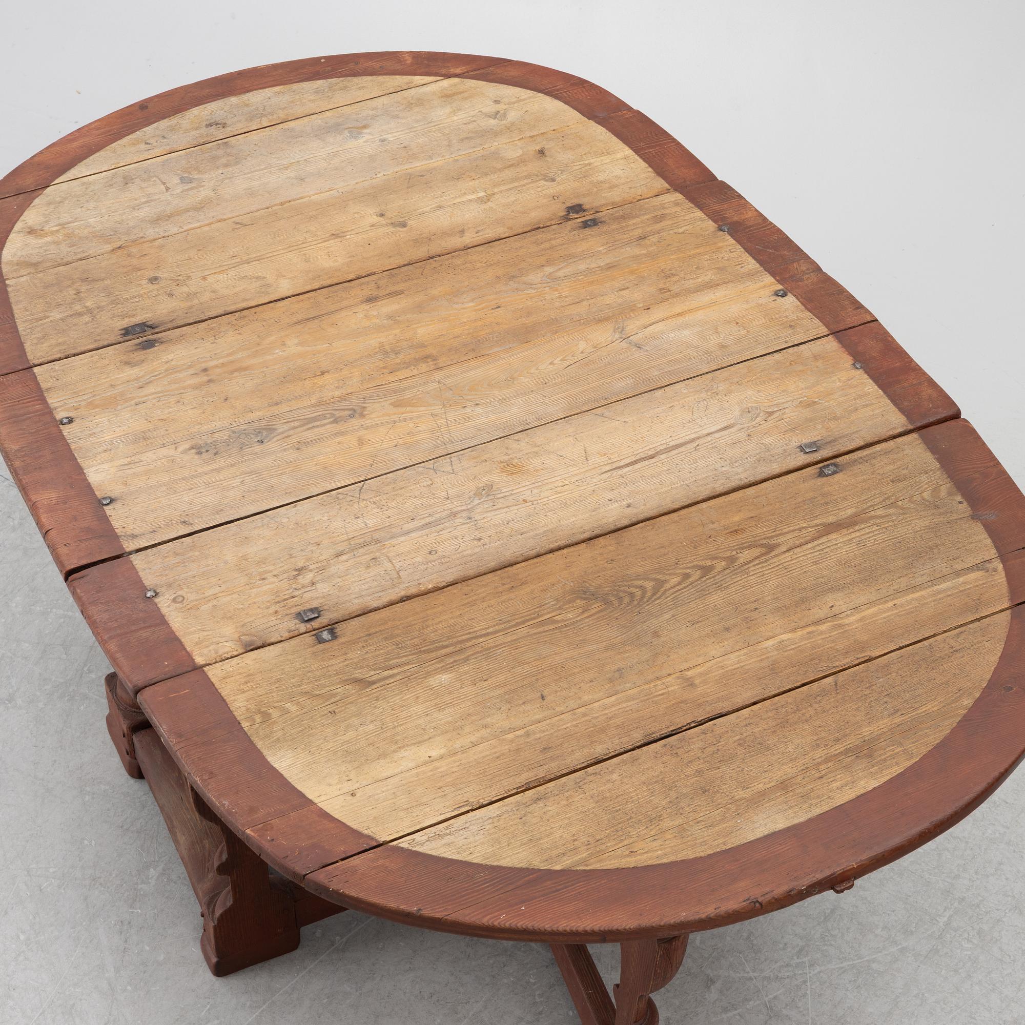 A swedish baroque gateleg table, first part 18th century.