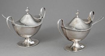 SOCKERSKÅLAR, ett par, silver, CF Carlman, Stockholm, bla, 1929. Vikt ca 937g.