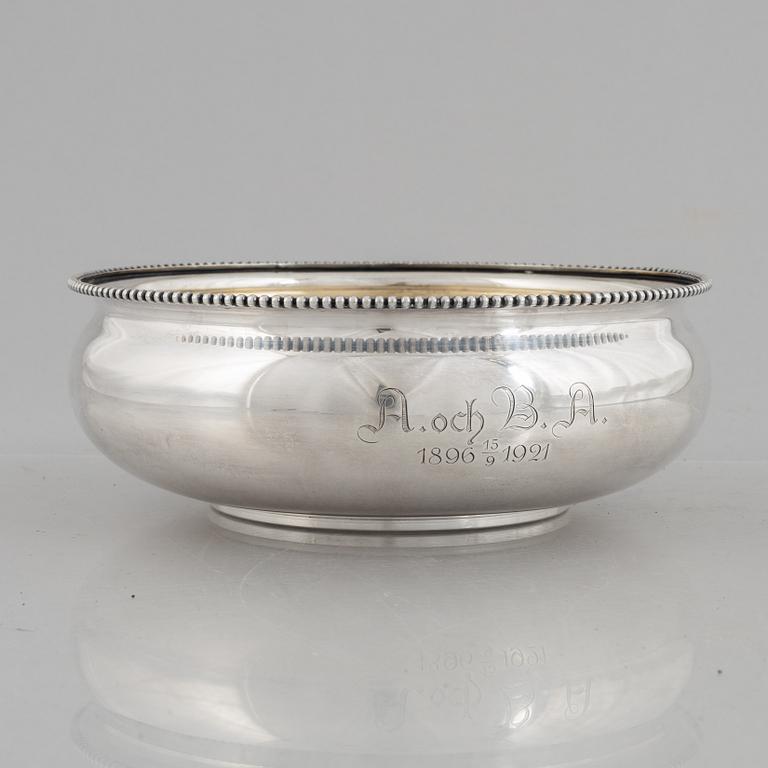 Guldsmedsaktiebolaget, skål, silver, Stockholm, troligen 1918.