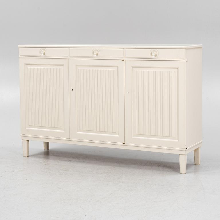 Carl Malmsten, sideboard, "Herrgården", Bodafors, daterad 1963.