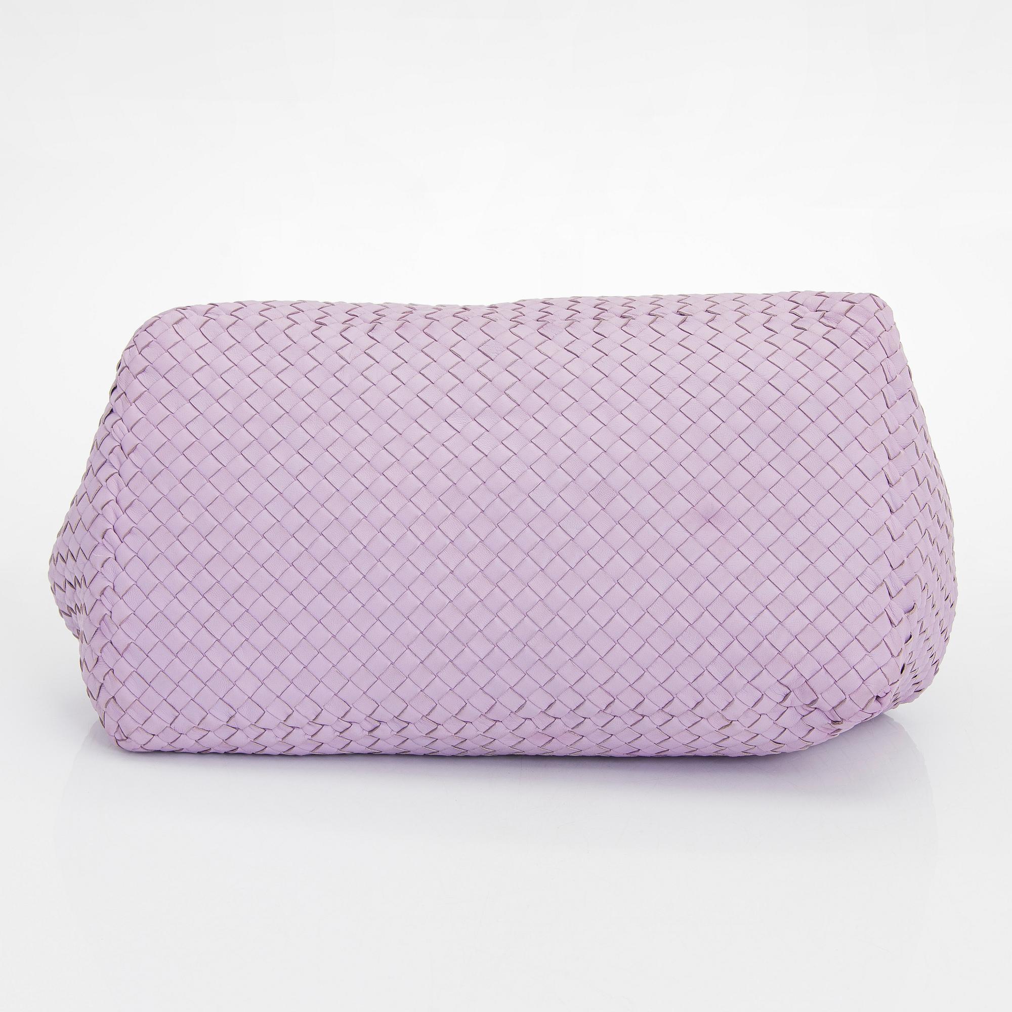 Bottega Veneta, a 'Cesta Tote' bag.