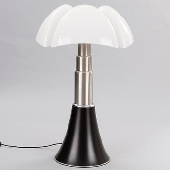 GAE AULENTI, BORDSLAMPA, "Pipistrello", Martinelli Luce.