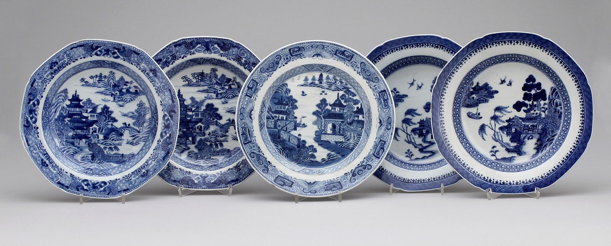TALLRIKAR, 2+2+1, porslin, Kina, Qianlong resp Jiaqing, 1700/1800-tal.