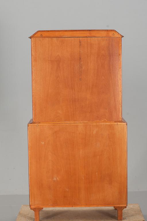 SKÅP,  Carl Malmsten.