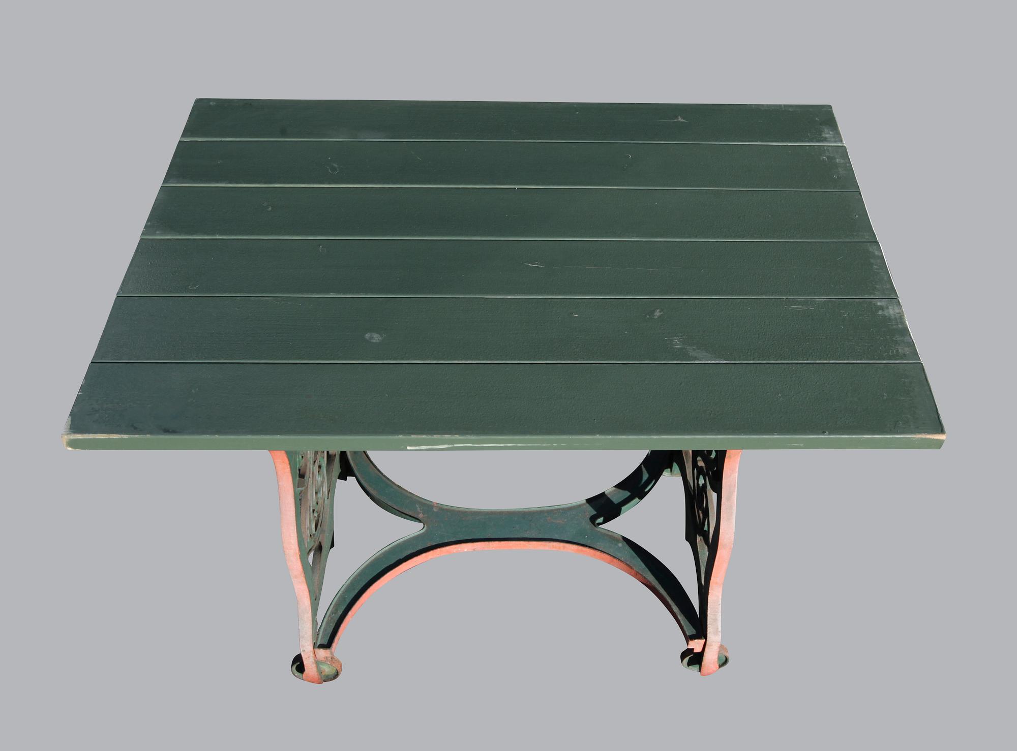 TRÄDGÅRDSBORD, 1900-tal.