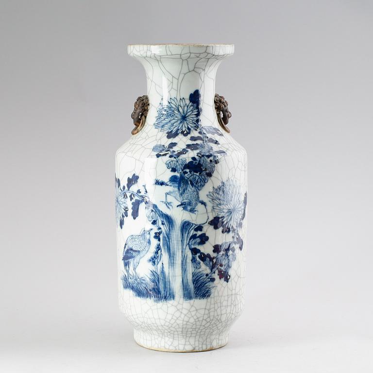 VAS, porslin, Kina, 1800-/1900-tal.