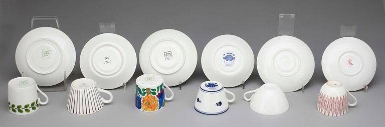 SAMLING KAFFEKOPPAR, 12 st, porslin, Stig Lindberg, Gustavsberg, 1900-talets andra hälft.