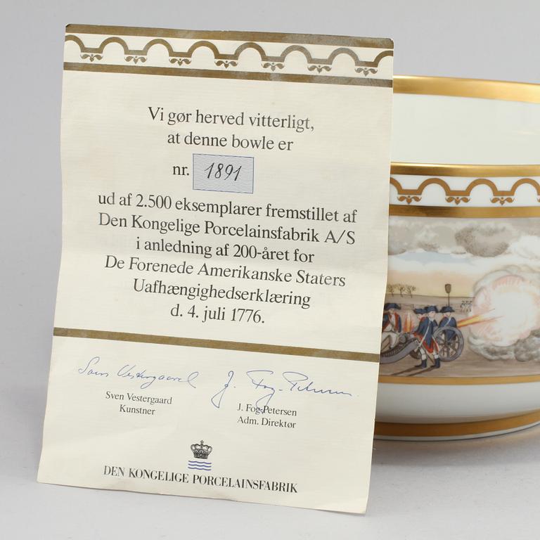 SKÅL, porslin, Amerikanska frihetsskriget, Royal Copenhagen, numrerad 1891/2500.