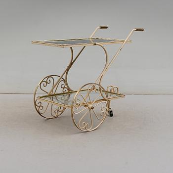 SERVERINGSVAGN, 1900-talets mitt.