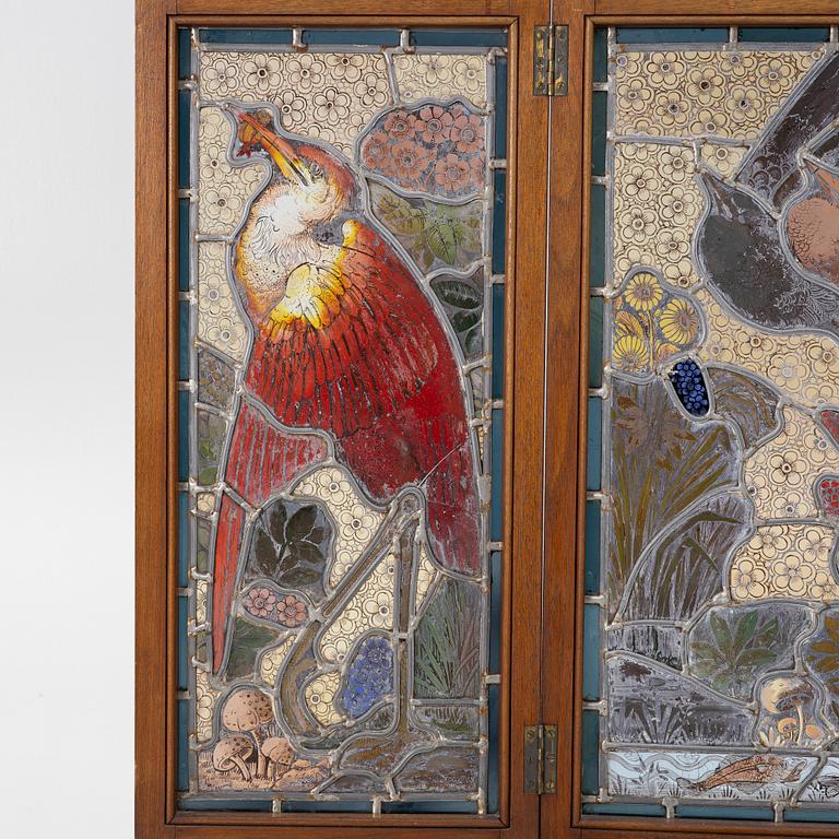 A fire screen, Maple & Co, England, circa 1900.