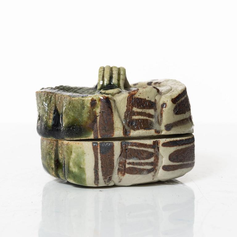 Dosa med lock, stengods, Japan, 1900-tal.