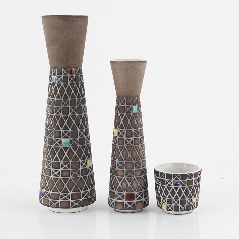 Ingrid Atterberg, vaser, 2 st, kopp och bricka, "Corso", Upsala-Ekeby.