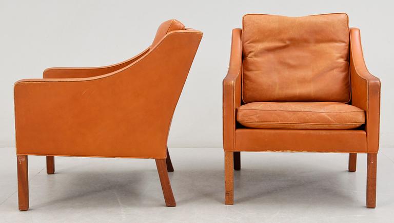 FÅTÖLJER, ett par, "2207", Börge Mogensen, Fredericia stolefabrik, Danmark, 1900-talets slut.