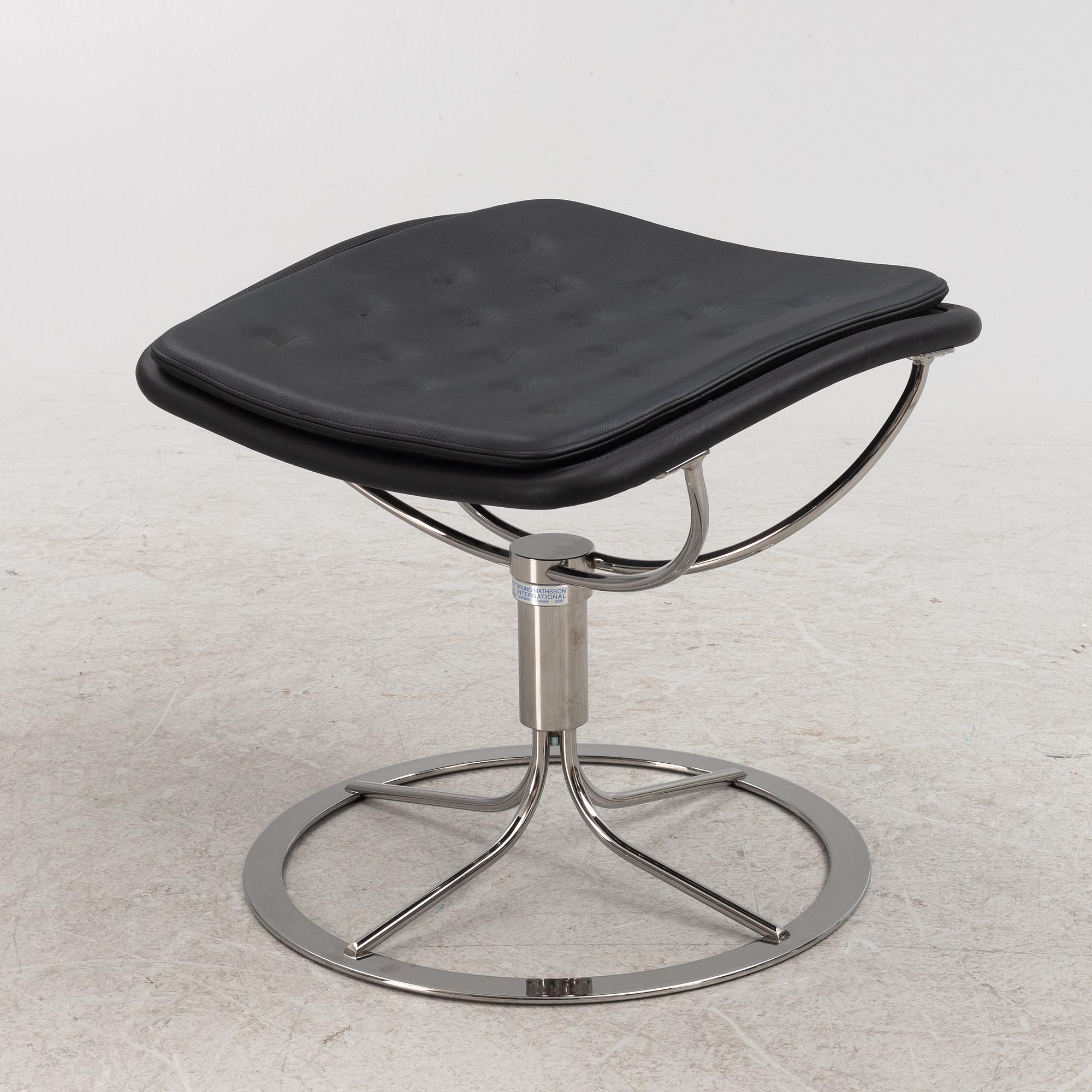 Bruno Mathsson, fotpall, "Jetson", Bruno Mathsson International, 2022.