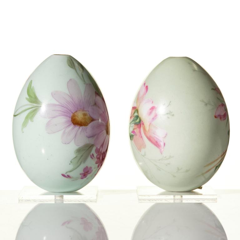 Two Russian porcelain Easter Eggs, circa 1890-1900, presumably Imperial Porcelain Manufactory, St Petersburg.