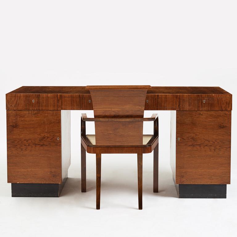 Kurt von Schmalensee, a desk and armchair, executed by AB David Blomberg for the Stockholm exhibition in 1930.