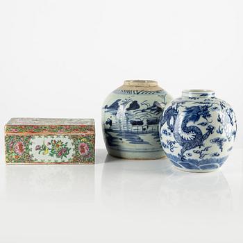 Two blue and white urns and a Canton box with cover, China, 19th century.