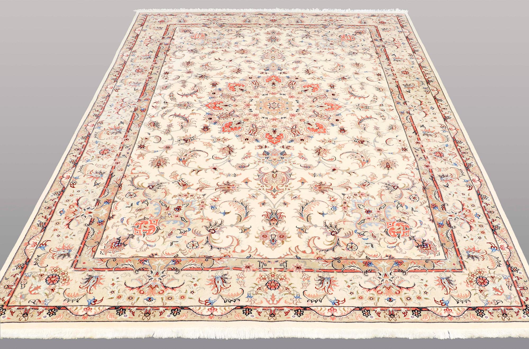 MATTA, Täbris part silk, so called 50 Radj, 299 x 198 cm.