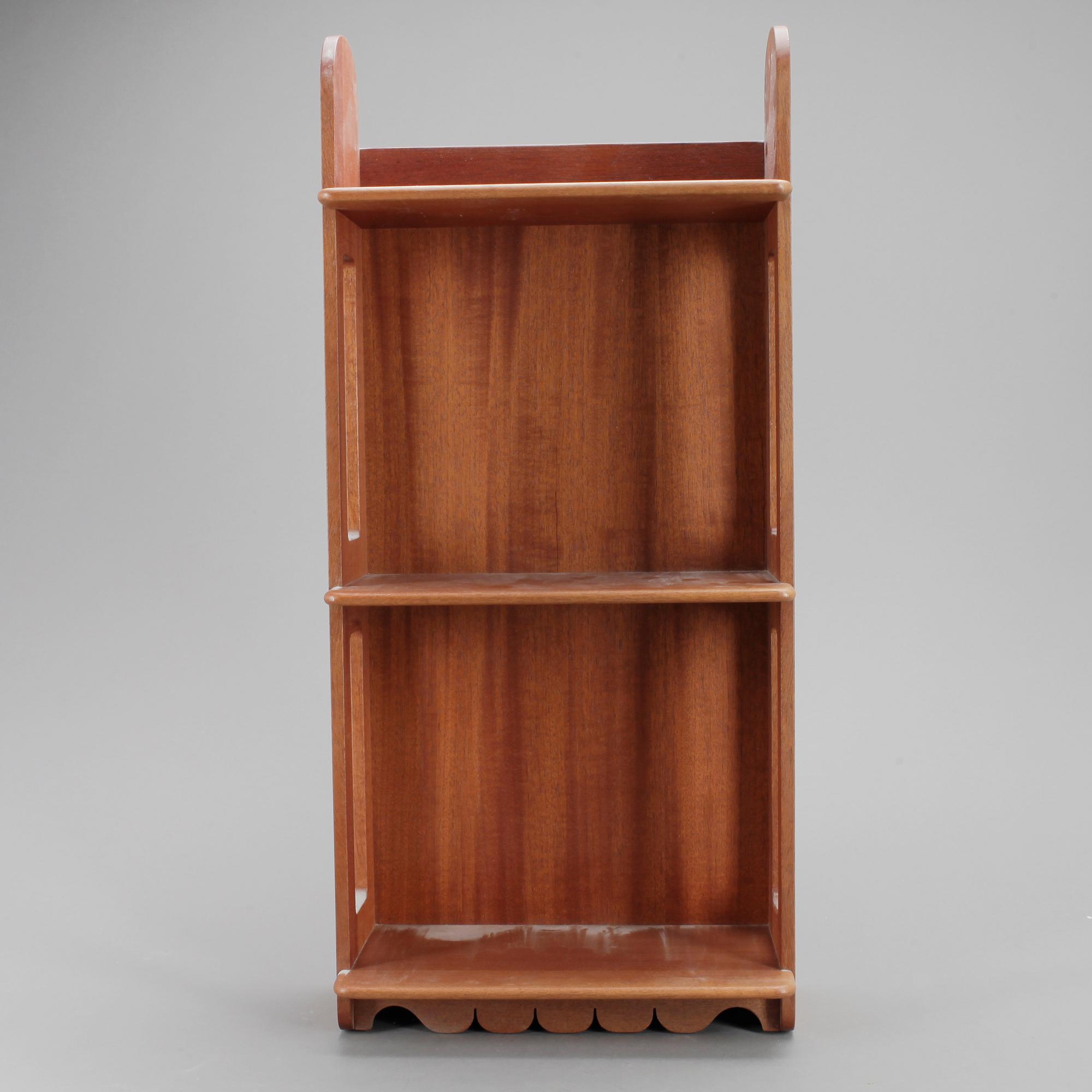 VÄGGHYLLA, "Modell 2085", Josef Frank, Firma Svenskt Tenn, 1900-talets andra hälft.