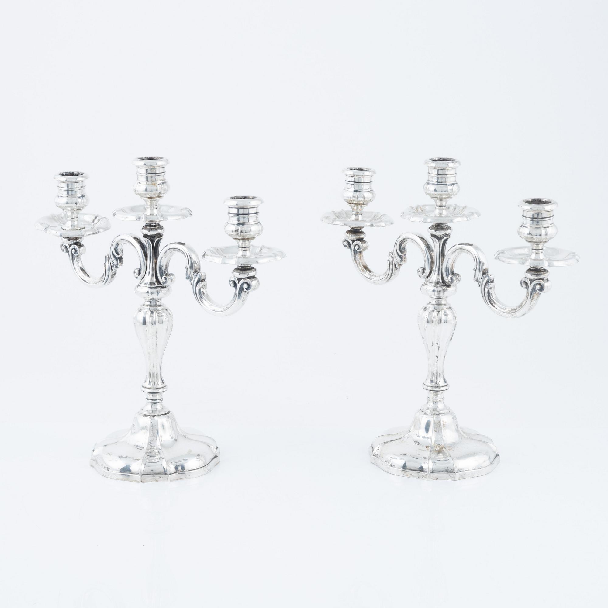 Kandelabrar, ett par, silver 830, svenska importstämlar K Anderson, Stockholm 1926.