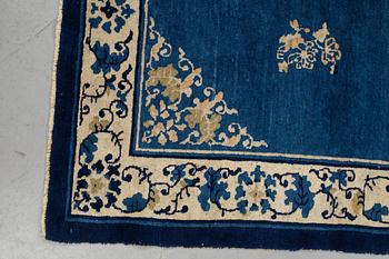 A carpet, semi-antique Beijing probably, ca 263 x 179,5-183,5 cm, China.