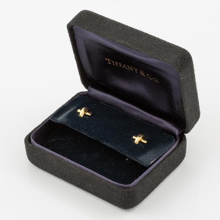 Tiffany & Co a pair of earrings 18K gold "Cross Stitch".