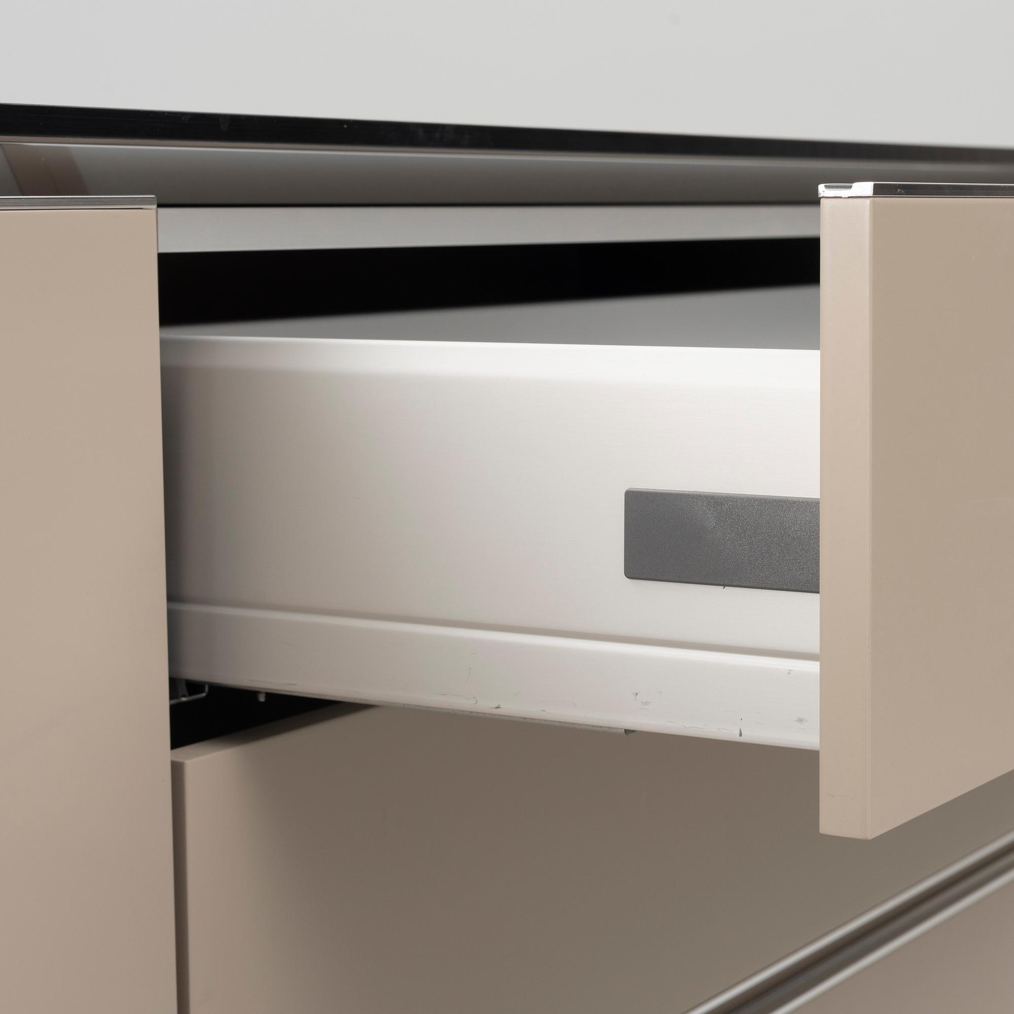 Sideboard, "Pab", Studio Kairos, B&B Italia.