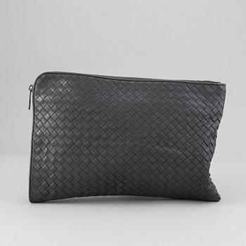 Bottega Veneta, clutch.