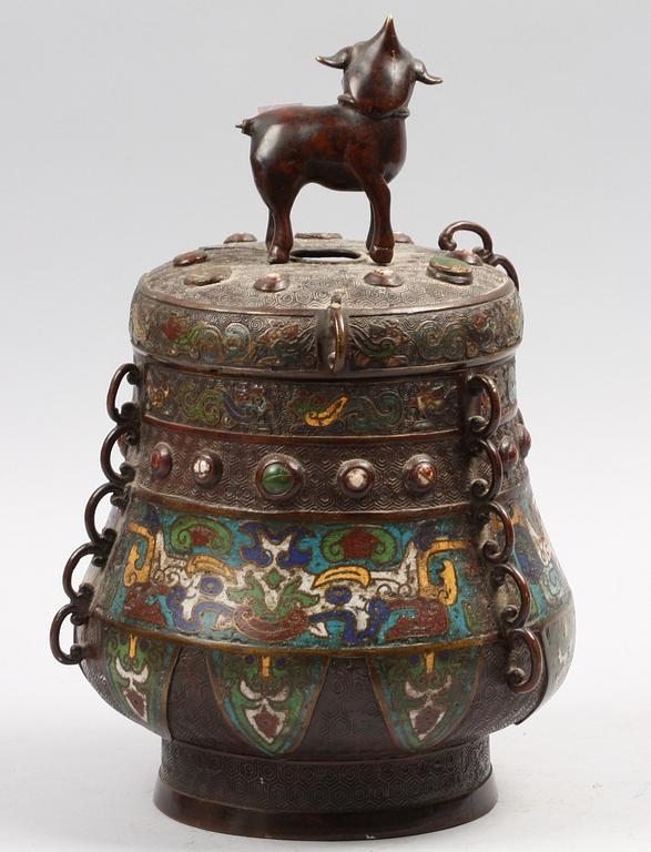 LOCKURNA, metall, emalj, 1900-tal.