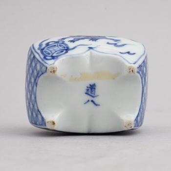 Parti porslin, 9 delar, Kina, Qingdynastin, 1700-tal, 1800-tal, samt 1900-tal.