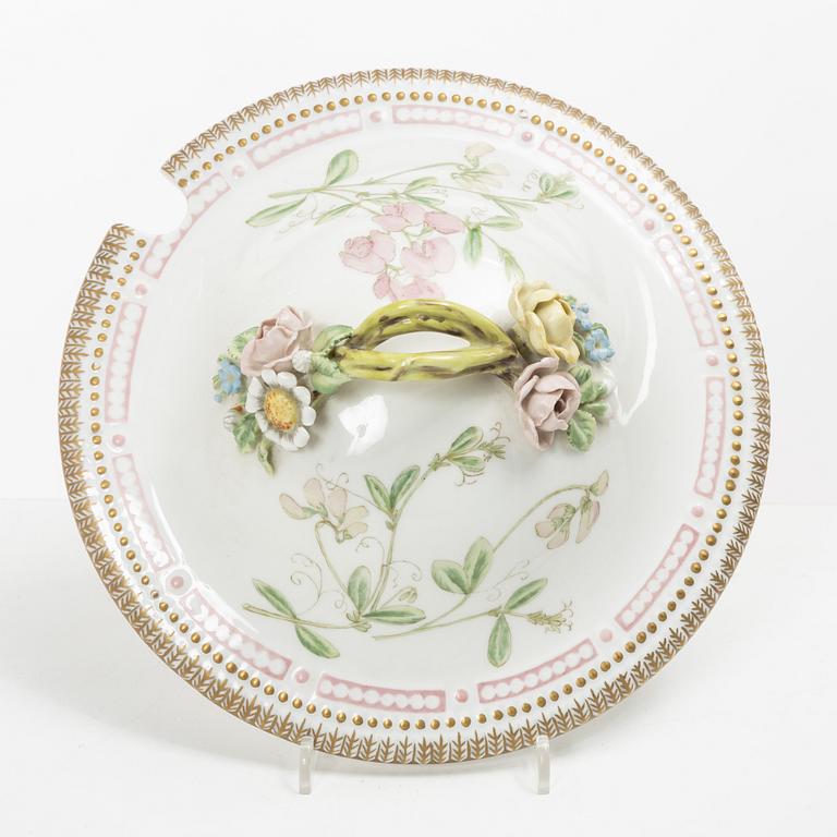 Royal Copenhagen, terrin, "Flora Danica", Danmark, 1967-83.