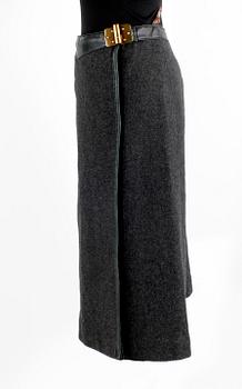 A 1980s grey wool skirt by Hermès.