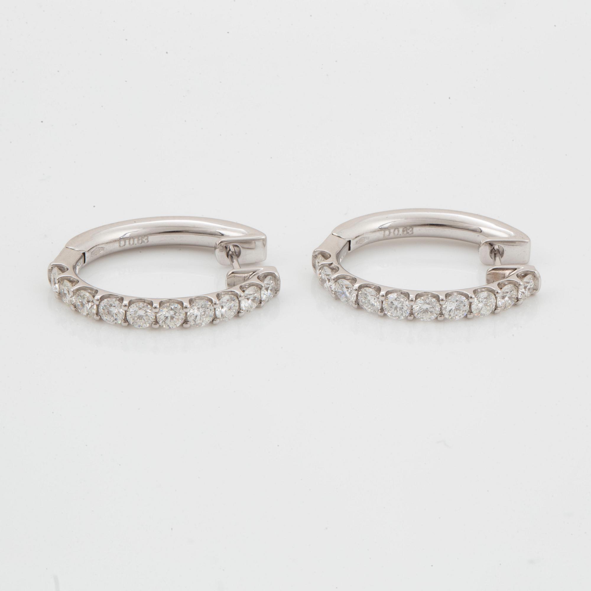 Brilliant-cut diamond hoop earrings, 1,26 ct.