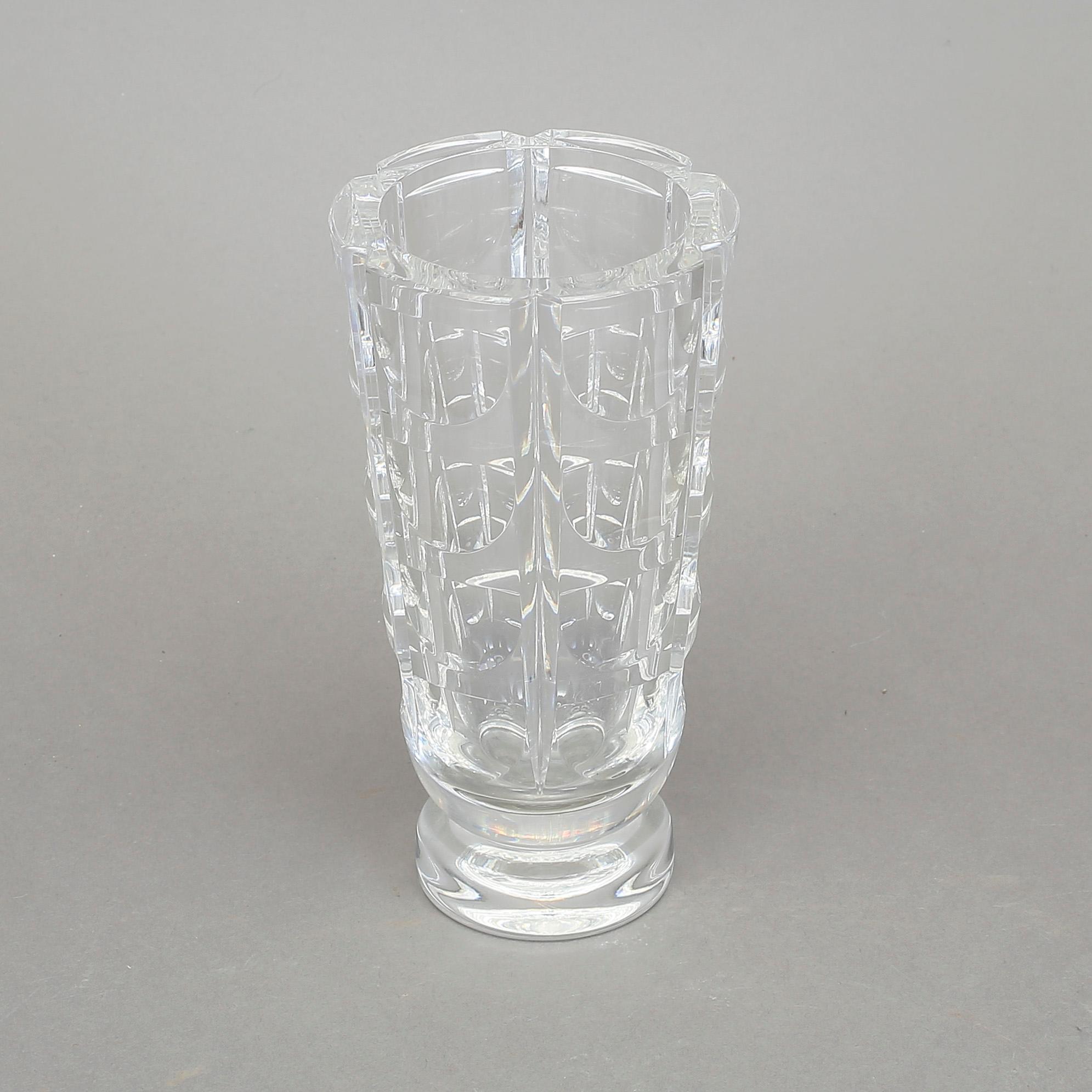 VAS, glas, "Tusen fönster", Simon Gate, Orrefors, modellen formgiven 1934.