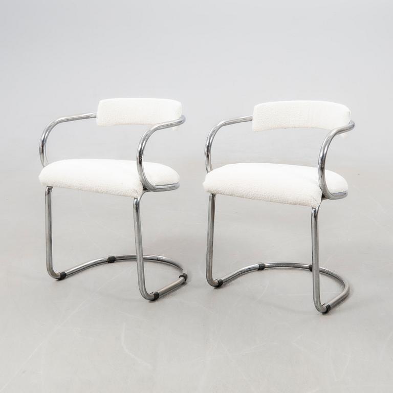 Karmstolar, ett par, 1900-talets andra hälft.