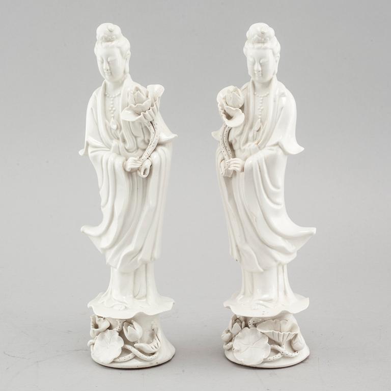 A pair of Chinese blanc de chine figurines, circa 1900.