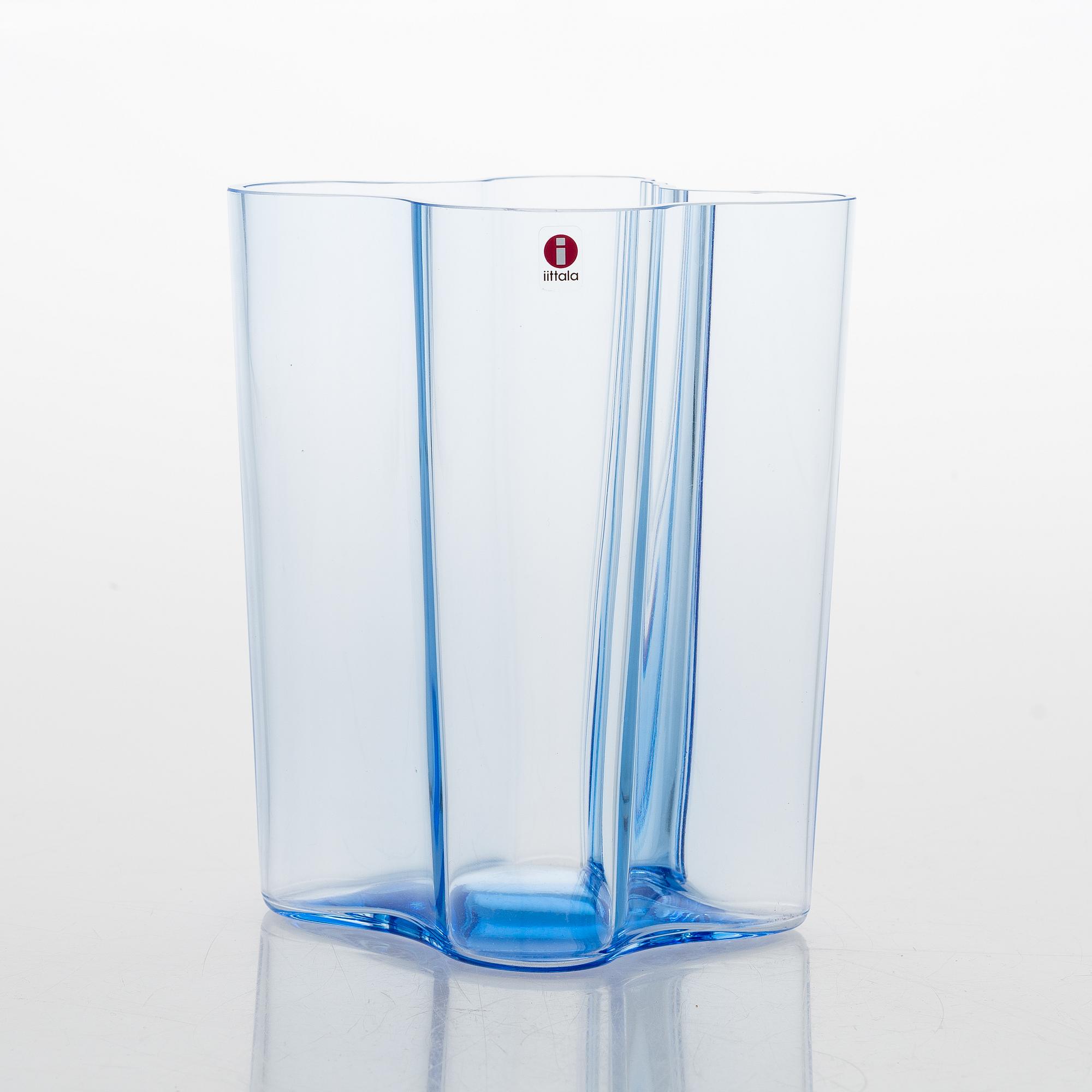 Alvar Aalto, 125-års jubileumsvas, signerad Iittala 1881-2006.