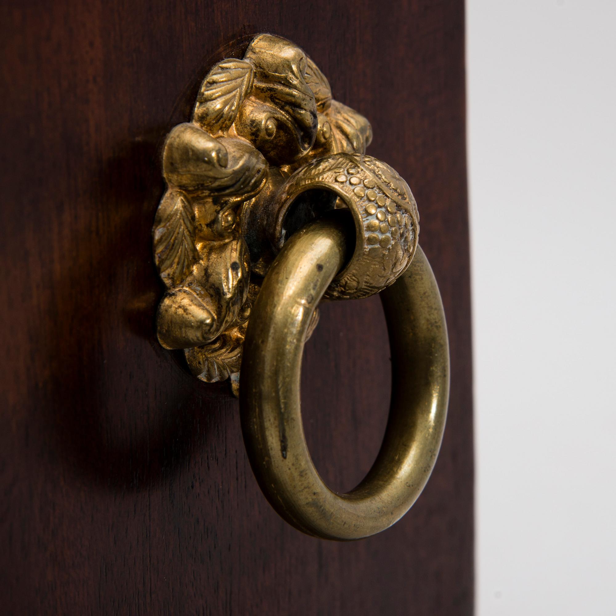 SCHATULL, biedermeier, 1800-talets första hälft.