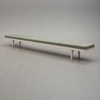WERNER AISSLINGER, bänk, "Level 34", för Vitra, formgivet 2004.