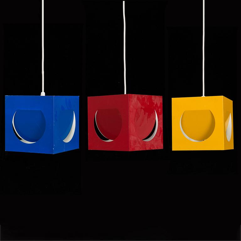 Three 1960s '61-193' pendant light by Shogo Suzuki for Stockmann Orno.