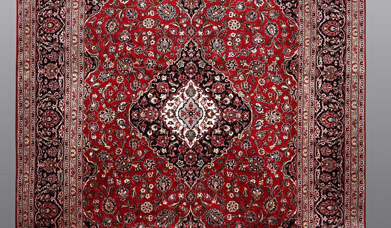 A CARPET, Kashan, ca  405 x 286 cm.