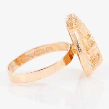 Ring 14K gold.