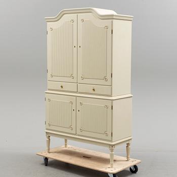 SKÅP, gustaviansk stil, 1900-talets slut.