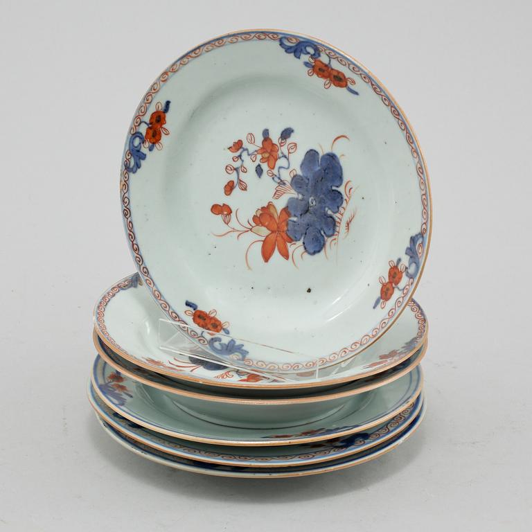 BÄRTALLRIKAR, 6 st, snarlika, porslin, Kina, 1700-tal.