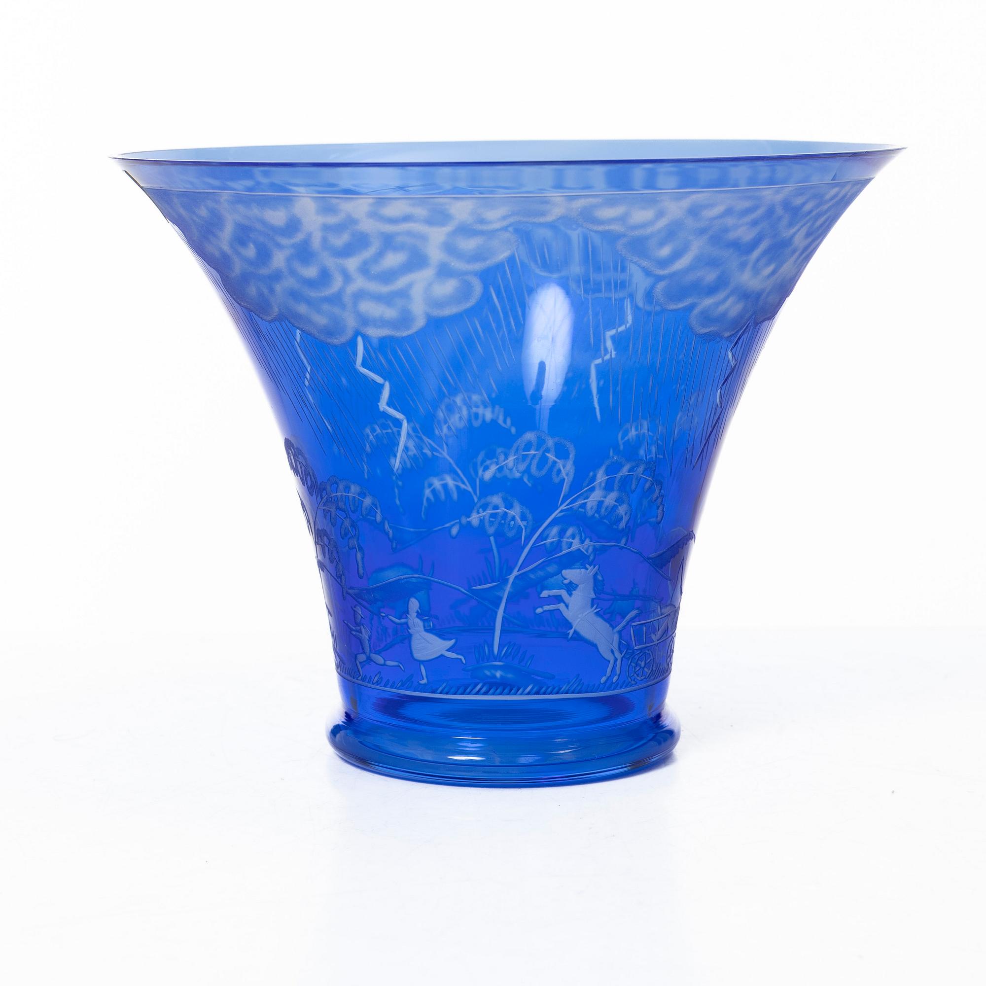 Edward Hald, an 'Åskväder' (Thunderstorm) engraved glass bowl, Orrefors 1965.