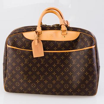 LOUIS VUITTON MONOGRAM CANVAS SOFT SUITCASE ALIZE 24 HEURES.