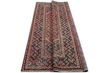 A Persian carpet, vintage design, ca. 286 x 208 cm.