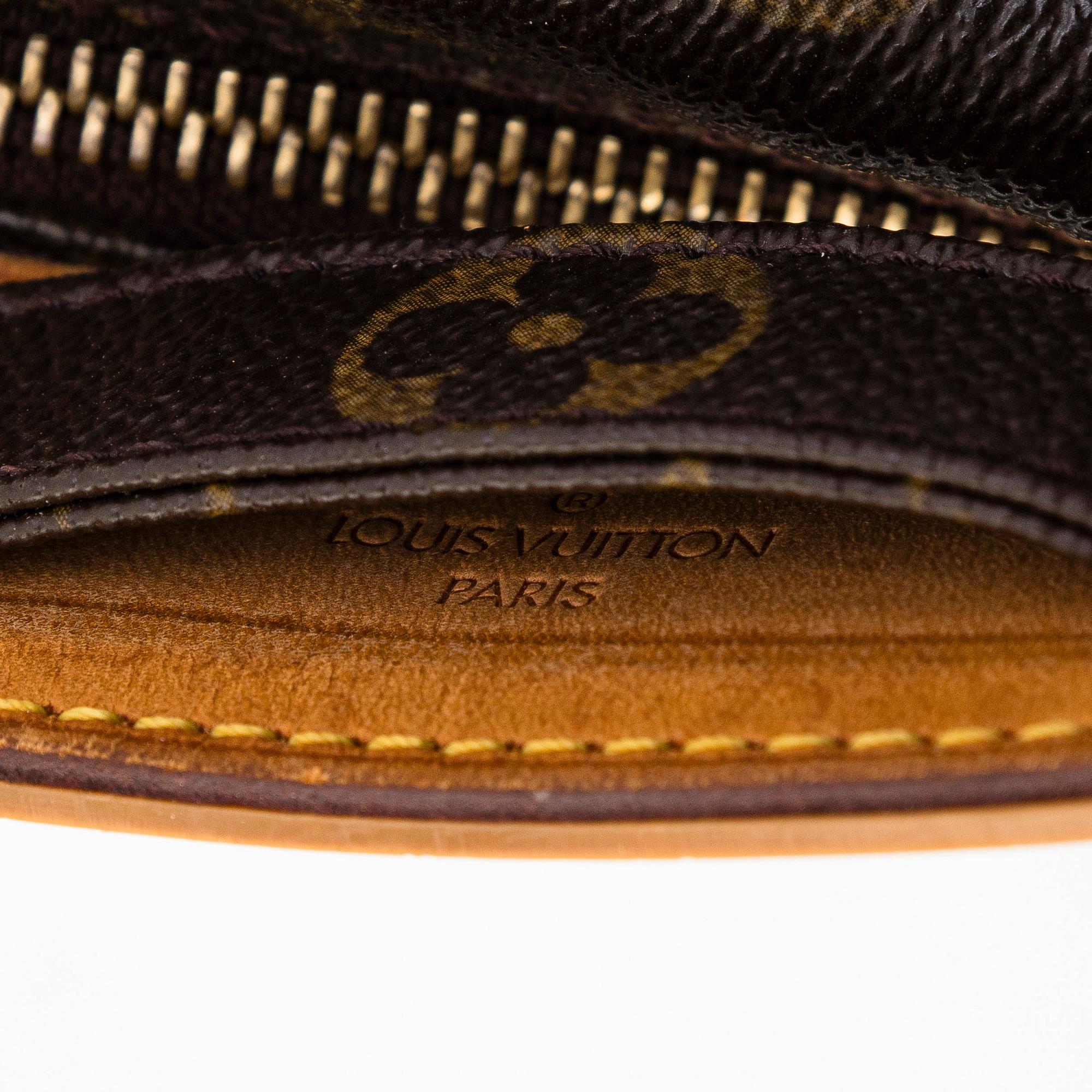 Louis Vuitton, a Monogram Canvas 'Nile 28' shoulder bag.