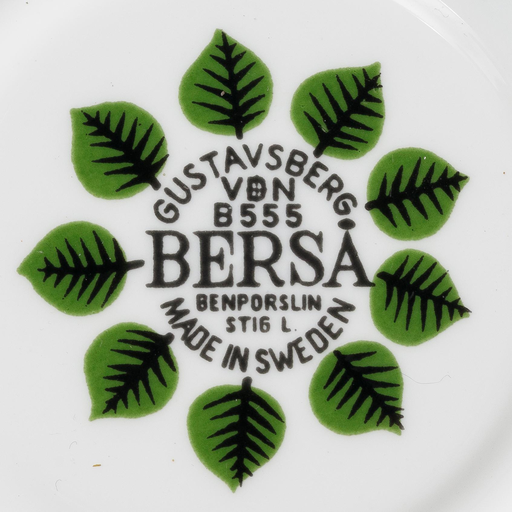 Stig Lindberg, a 77 pieces bone china and stoneware service, "Berså", Gustavsberg.